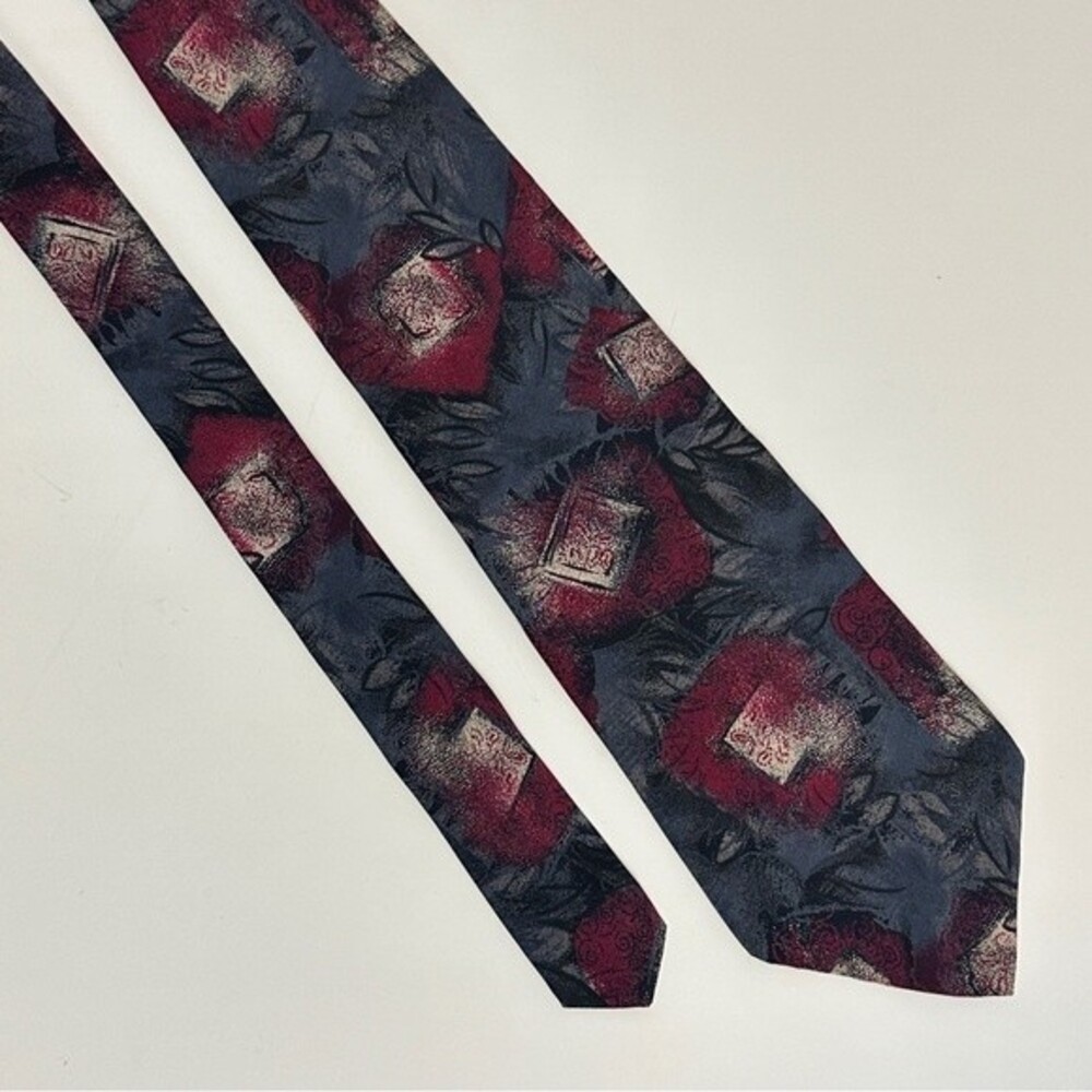Vintage Halston Silk Maroon & Grey 4" Tie
